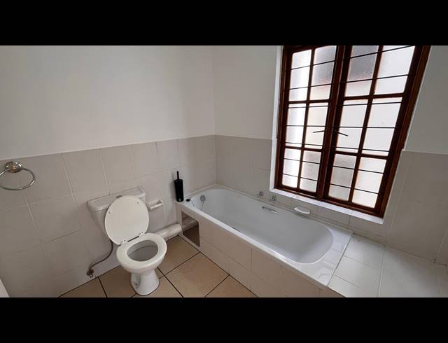 2 bed property to rent in EDENBURG
